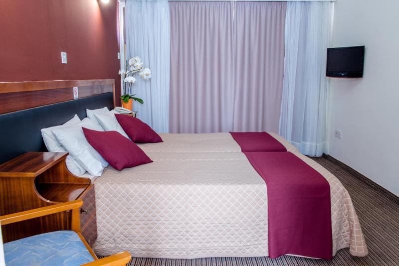 King'S Hotel Paphos Room photo